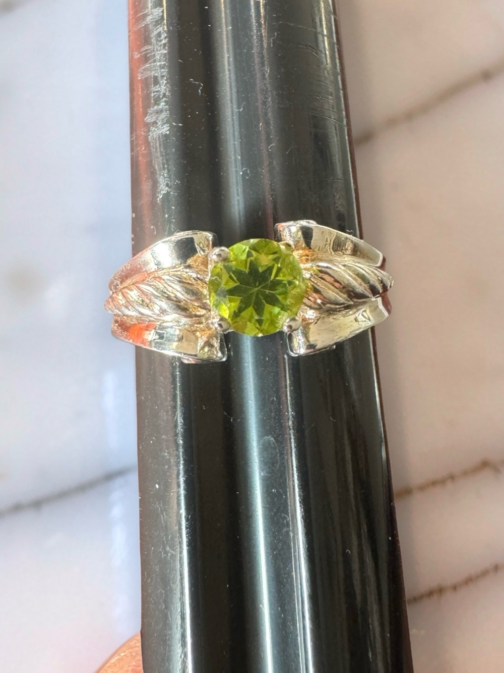Vintage Château d'Argent (C^A) 925 Sterling Silver Peridot Ring